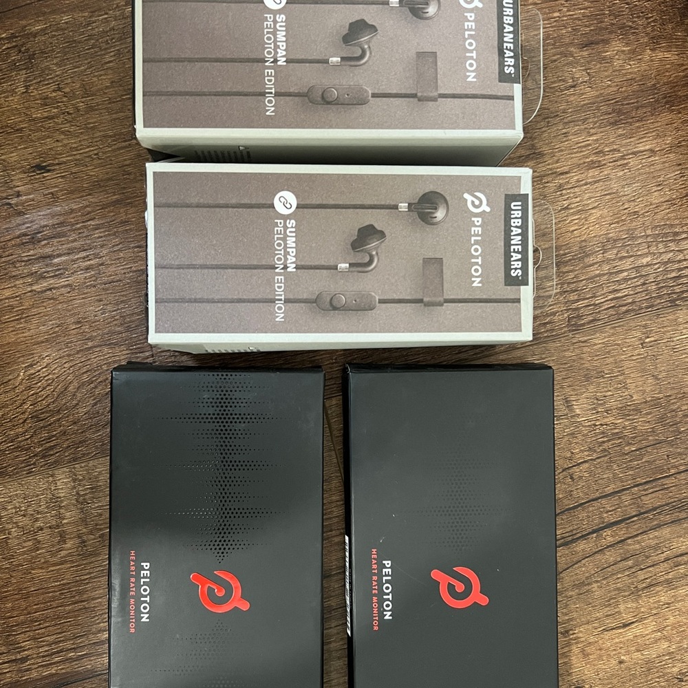 Peloton Heart Rate Monitor + head phones (set of 2)